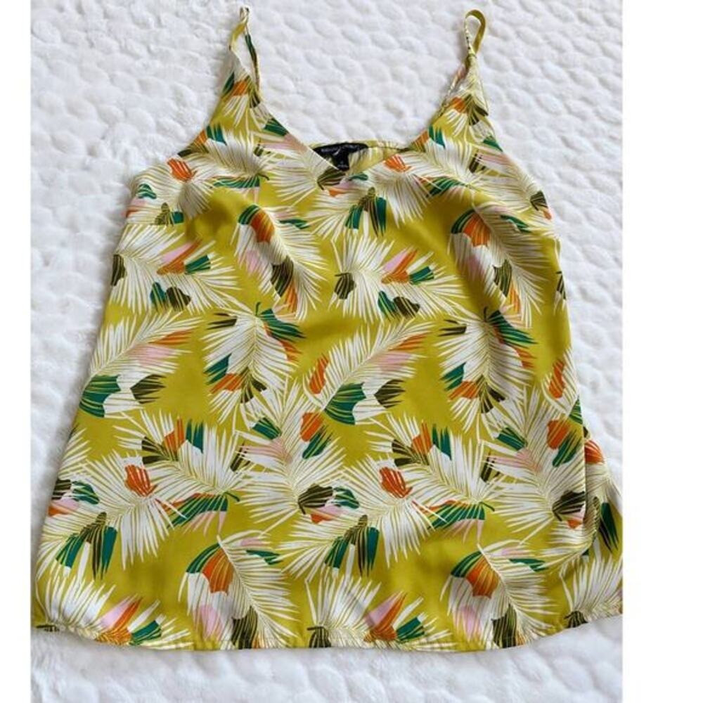 Banana Republic Tropical Feather Yellow tank Top S EUC - Picture 7 of 12